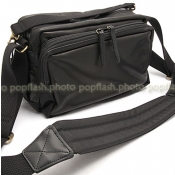 ARTISAN & ARTIST* GCAM-1100 BLACK GLOVE LEATHER CAMERA BAG NEW!