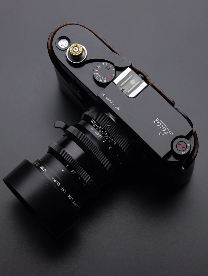 Light Lens Lab 75mm f/2 SPII BLACK (Leica M-Mount) Lens NEW